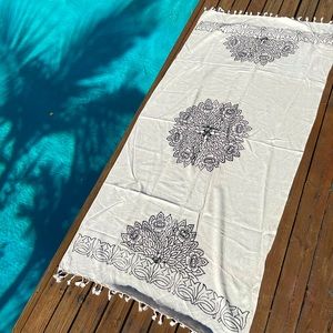 Linen and cotton Turkish Beach Towel/ Sarong